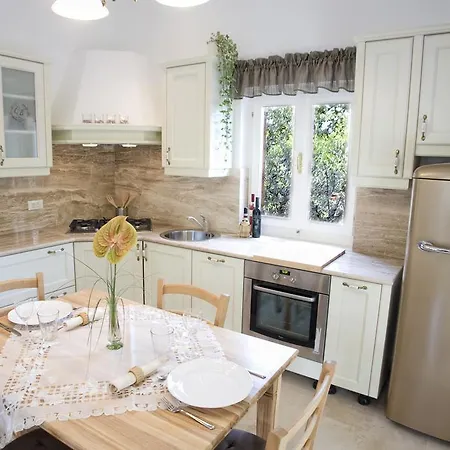 贝尼公寓 马图利