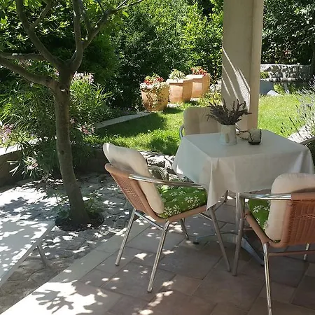 贝尼公寓 马图利